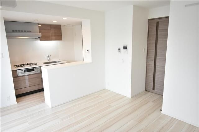 Ｓ－ＲＥＳＩＤＥＮＣＥ新御徒町Ｗｅｓｔの居間・リビング