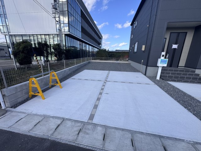 【新築戸建】　いわき市久之浜第3　長期優良住宅　【限定1棟】の駐車場|舗装されたカースペースです。