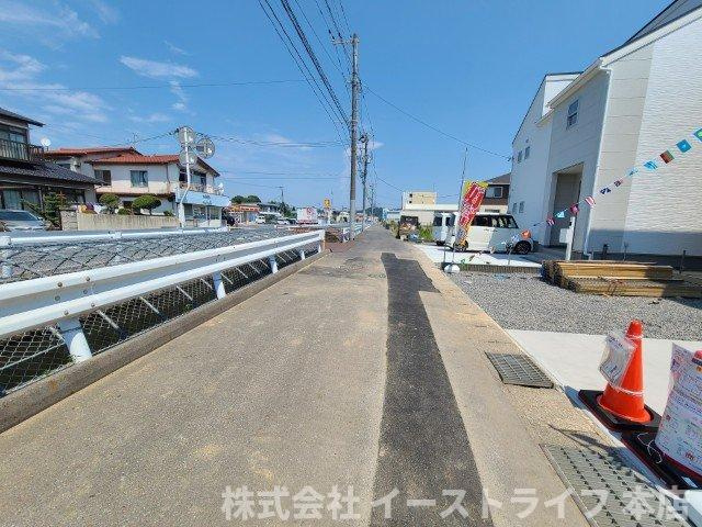 【新築戸建】　いわき市平愛谷町4丁目第1　全7棟　長期優良住宅の前面道路含む現地写真|西側4.0ｍ公道