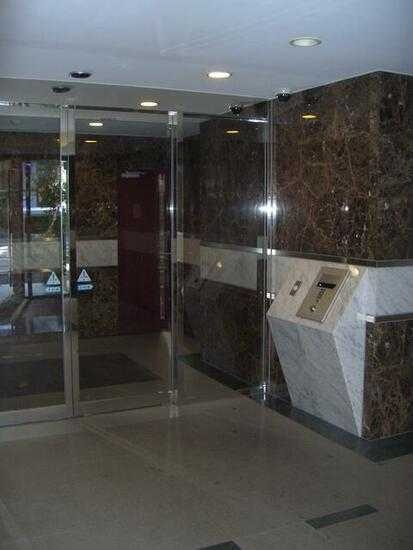 パークウェル浅草弐番館のエントランス