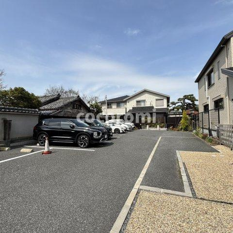 メゾンＫ＆Ｔ の駐車場