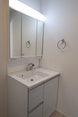 《仲介手数料無料》上尾市小泉６丁目18-2(全1戸)新築一戸建てグラファーレの間取り