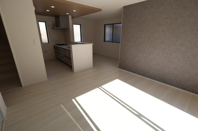 《仲介手数料無料》上尾市小泉６丁目18-2(全1戸)新築一戸建てグラファーレ