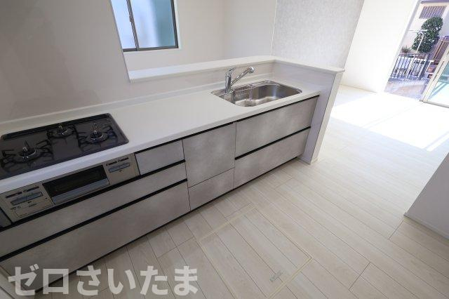 《仲介手数料無料》上尾市小泉６丁目18-2(全1戸)新築一戸建てグラファーレのキッチン