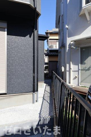 《仲介手数料無料》上尾市小泉６丁目18-2(全1戸)新築一戸建てグラファーレの外観パース