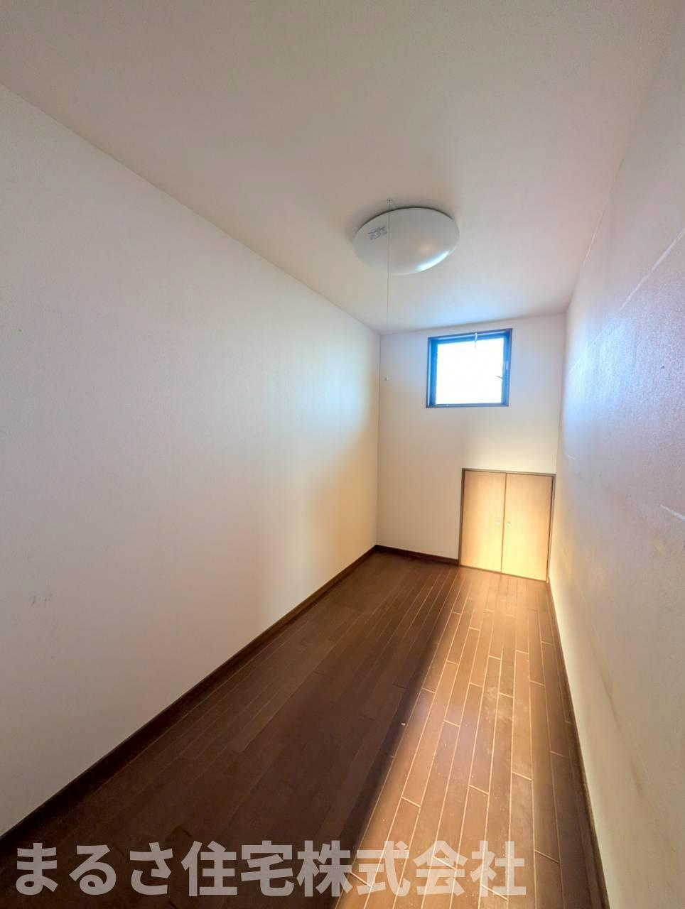 江南2丁目　中古戸建の洋室