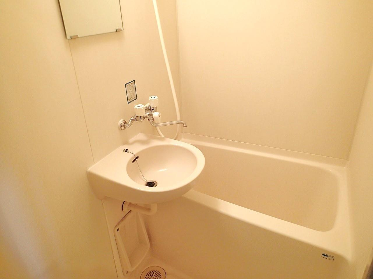 リバービュー一之江Ａ棟の浴室