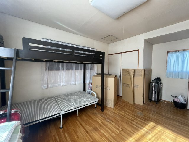 周辺商業施設多数♪残置物撤去後引き渡し♪狭山市笹井の洋室|個人の部屋や寝室として使える洋室です