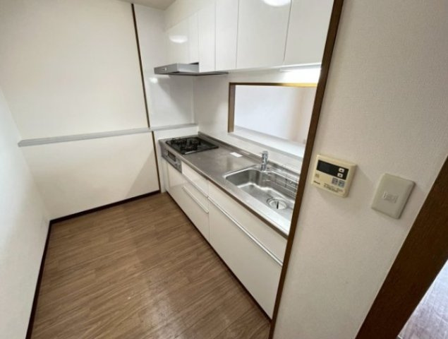 アビタシオン橋本IIの居間・リビング