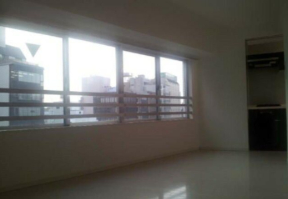 コンフォリア上野広小路の居間・リビング