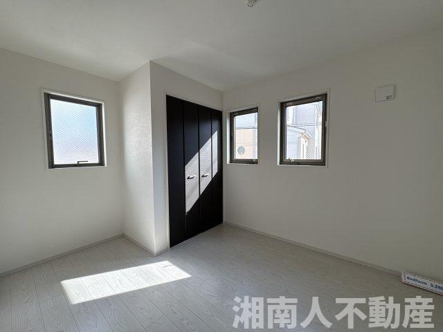 平塚市平塚2丁目　新築戸建ての洋室|落ち着いた色調の洋室です