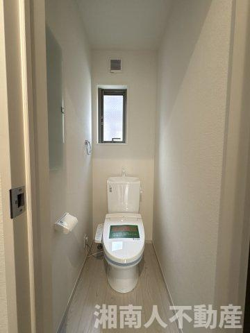 平塚市平塚2丁目　新築戸建てのトイレ|コンパクトで使いやすいトイレです