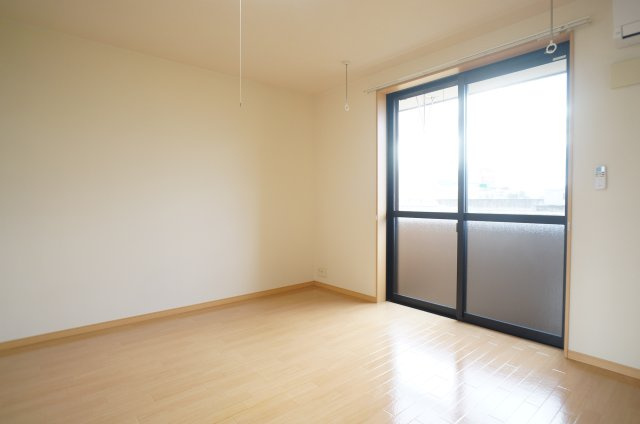 ワンライフ大和の居間・リビング