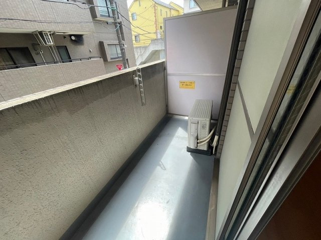 中野区松が丘１丁目の賃貸マンションのバルコニー