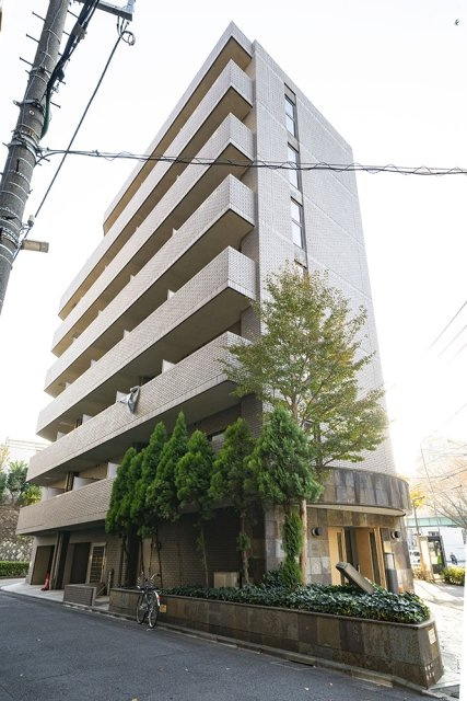 中野区松が丘１丁目の賃貸マンションの外観