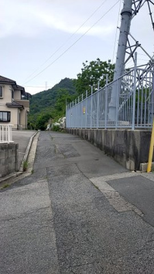 【前面道路含む現地写真】 | 広島市東区馬木８丁目　土地