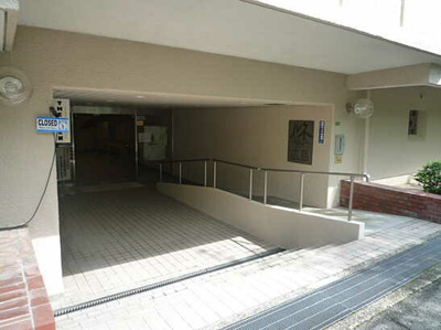 【エントランス】 | ルネ広島