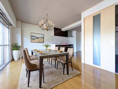 【居間・リビング】 | ルネ広島 | ☆CGでバーチャルホームステージングしています。
