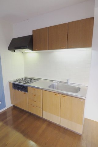 両祖ビルのキッチン