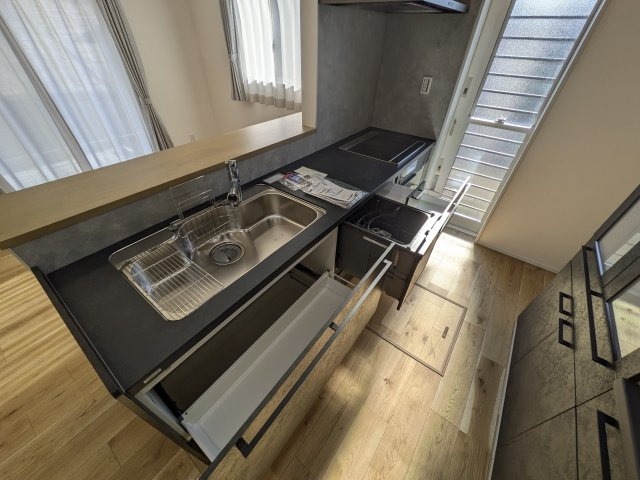 【キッチン】 | 料理をしながらでもご家族との会話を楽しめる対面キッチン