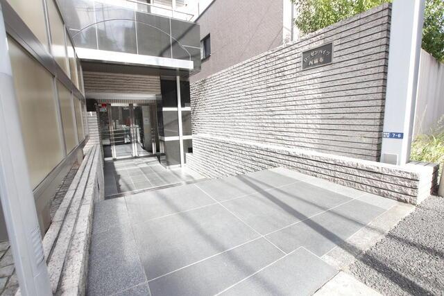 港区西麻布４丁目の賃貸マンションのエントランス|エントランス写真です 