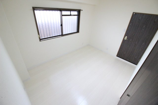 【洋室】 | パレーシャル21