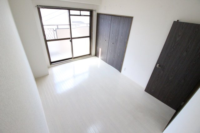 【洋室】 | パレーシャル21