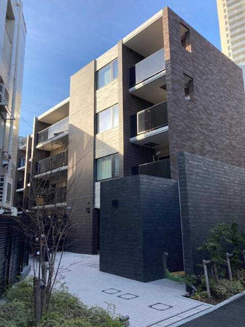 港区西麻布４丁目の賃貸マンションのエントランス| 