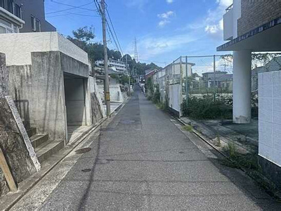 【前面道路含む現地写真】 | 広島市西区己斐中３丁目 ふじハイツ