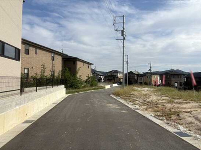 【前面道路含む現地写真】 | 東広島市西条町御薗宇No.9