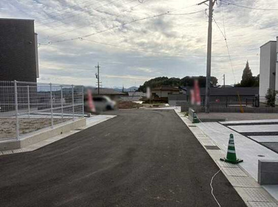 【前面道路含む現地写真】 | 東広島市西条町御薗宇No.12