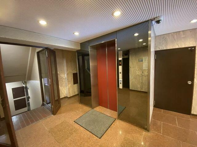 港区西麻布４丁目の賃貸マンションのエントランス|タウンハウジングレジデンス事… 