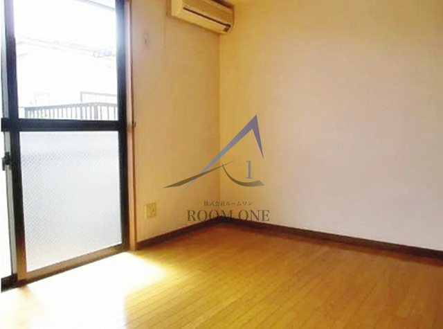 メゾン・ド・アレーの居間・リビング|洋室のお部屋です。