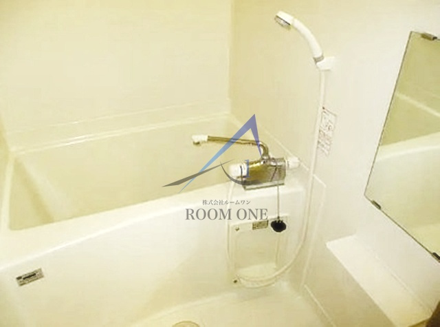 メゾン・ド・アレーの浴室|お風呂です。