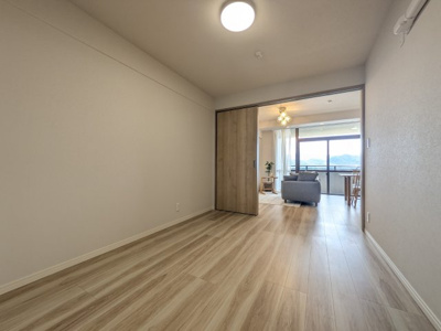 【洋室】 | サーパス宇品