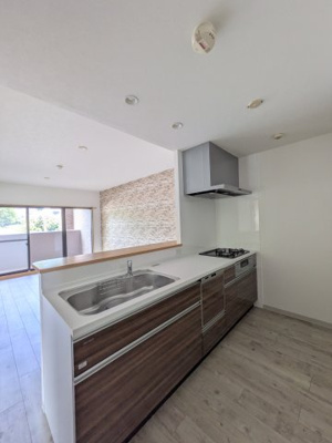 【キッチン】 | コンツェルトパーク矢野弐番館 | 料理をしながらでもご家族との会話を楽しめる対面キッチン