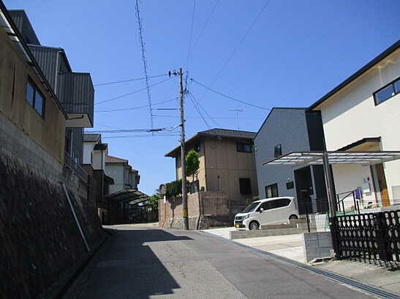 【前面道路含む現地写真】 | 広島市佐伯区五月が丘４丁目