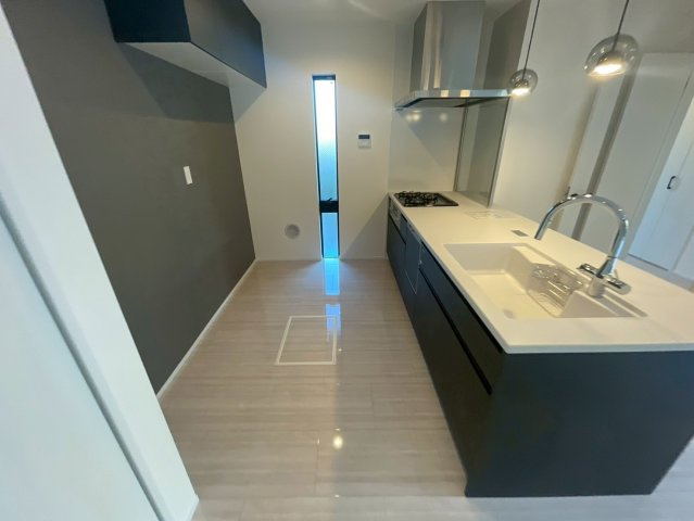 横浜市南区中里4丁目 新築戸建て【仲介手数料無料】カースペース2台