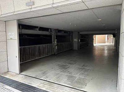 【駐車場】 | ロイヤルロッコー柳橋公園