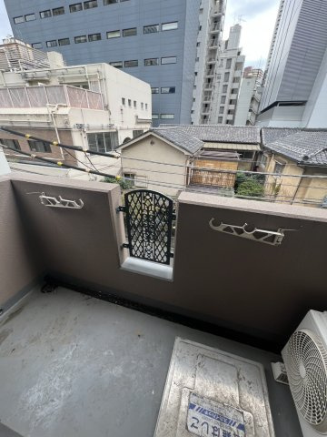 日神パレステージ新宿御苑のバルコニー