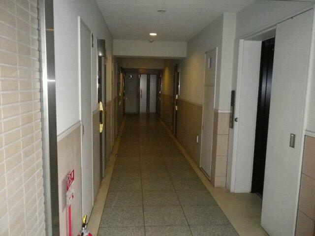 港区西麻布３丁目の賃貸マンションのロビー| 