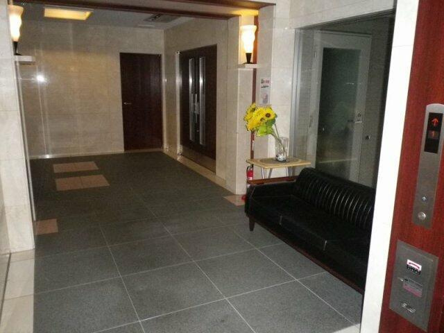 港区西麻布３丁目の賃貸マンションのロビー| 