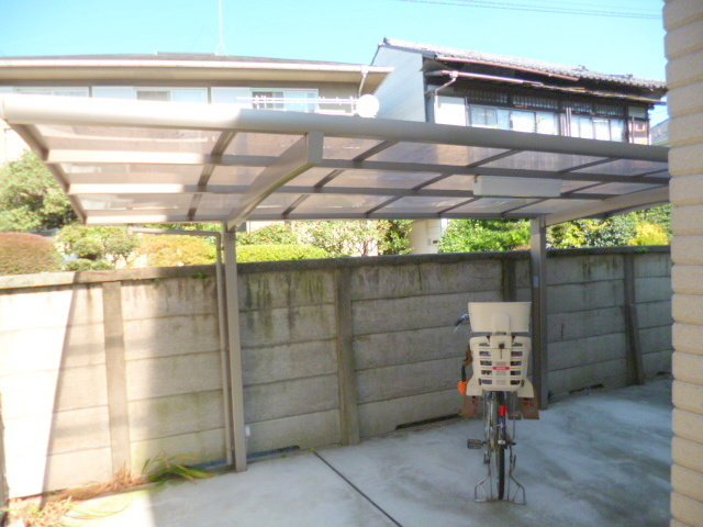 サニーテラス吉祥寺のその他共用部分|★うれしい屋根付き駐輪場★