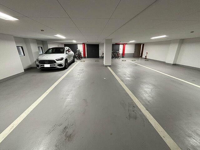港区元麻布２丁目の賃貸マンションの駐車場| 