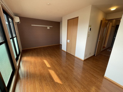 【居間・リビング】 | セレニティーホームズA