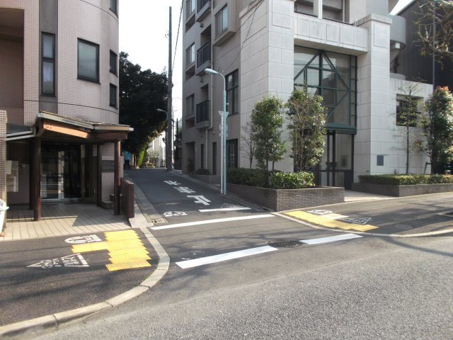 目黒区中根１丁目の駐車場