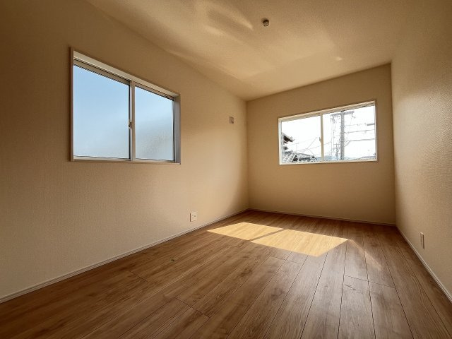 【子供部屋】 | 福岡市早良区有田5丁目　1号棟（全2棟）【仲介手数料無料・0円】 | 現地写真。