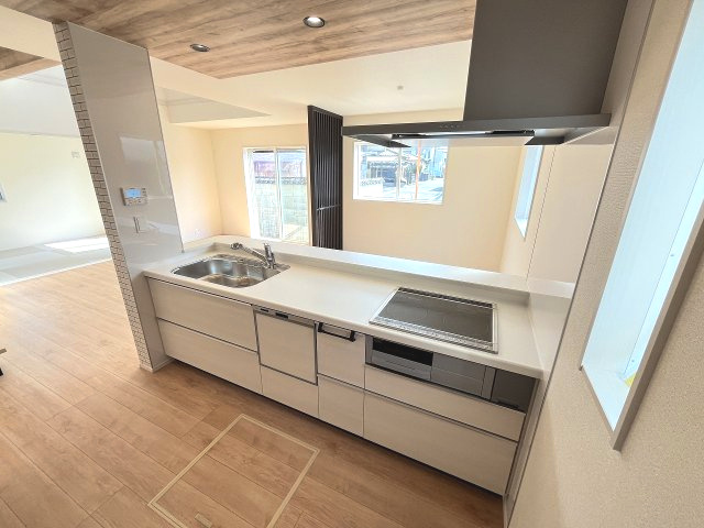 【キッチン】 | 福岡市早良区有田5丁目　1号棟（全2棟）【仲介手数料無料・0円】 | 現地写真。