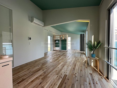 【居間・リビング】 | グランエッグス逗子海岸