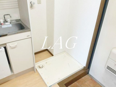 【設備】 | プレゼントコート | 室内洗濯機置き場です。